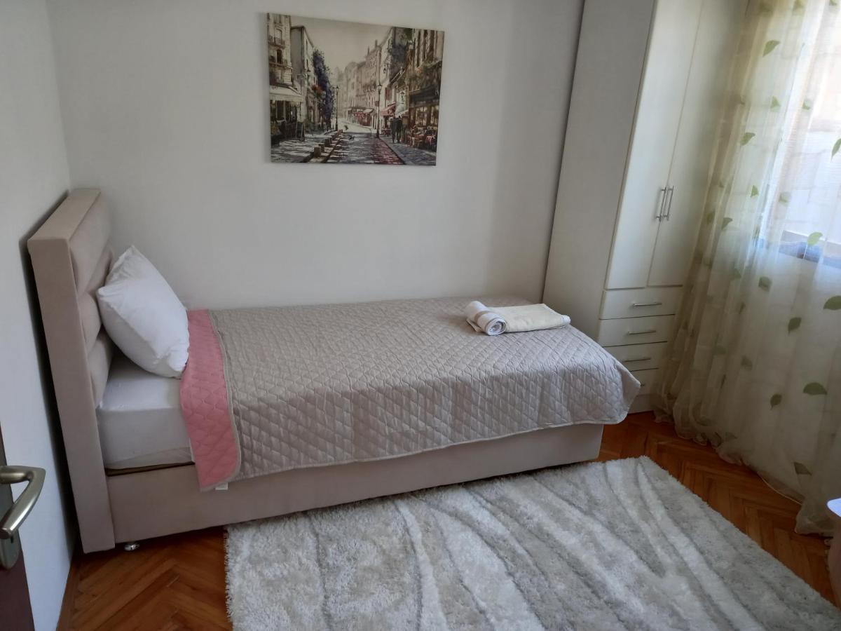 Stan u maslinama Apartment Podgorica Bagian luar foto