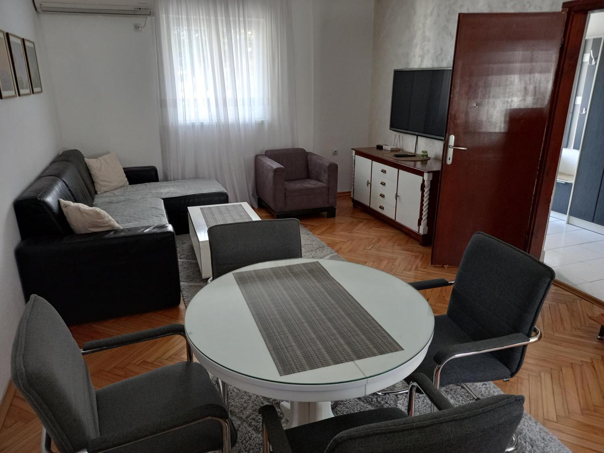 Stan u maslinama Apartment Podgorica Bagian luar foto